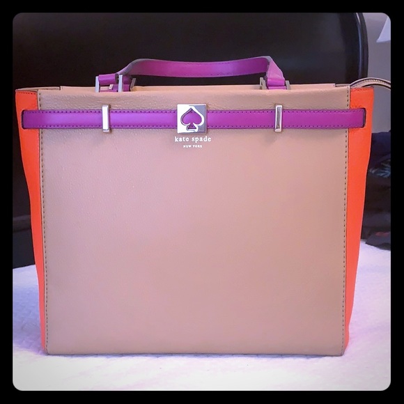 Handbag - Picture 1 of 4